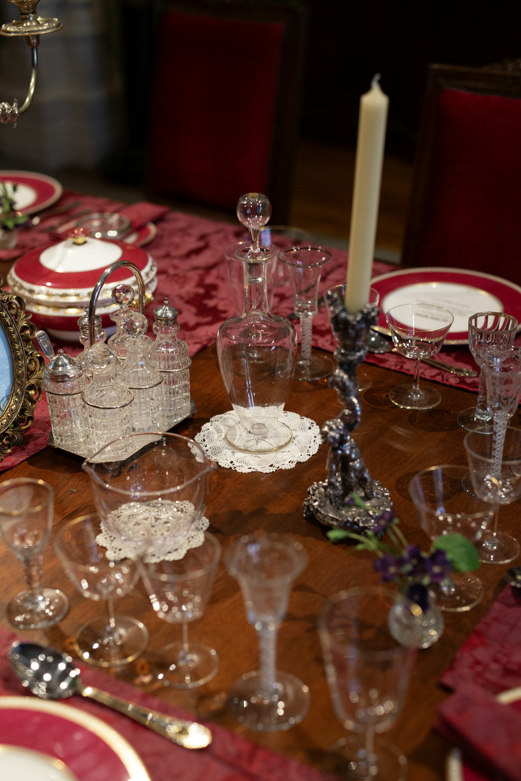 Vintage crystal, silver and oxblood table details